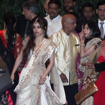 Unseen Pictures From Kareena Kapoor Khan And Saif Ali Khan Wedding