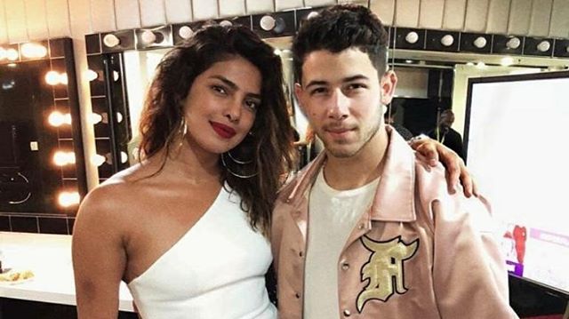 Nick Jonas First Text Message To Priyanka Chopra
