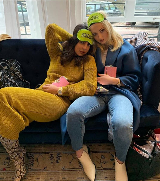 Priyanka and Sophie Turner