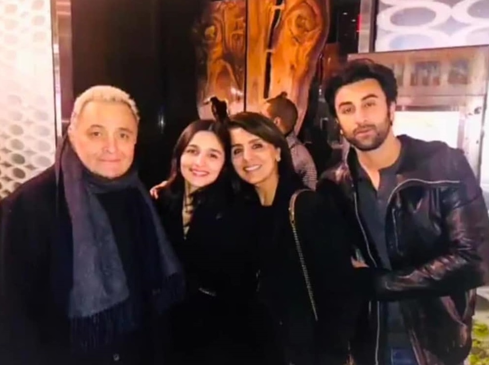 Ranbir, Alia, Rishi and Neetu Kapoor