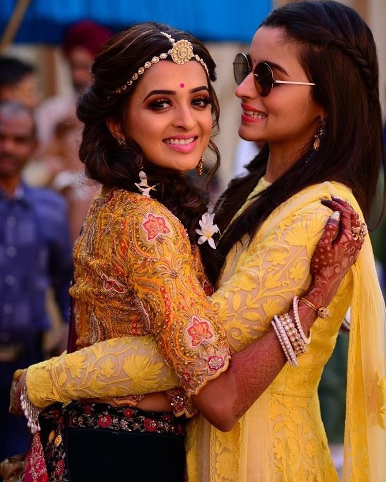 Alia Bhatt Attending Her Best Friend Kripa Mehendi Ceremony