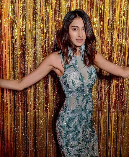 Erica Fernandes at cocktail night of chloe ferns