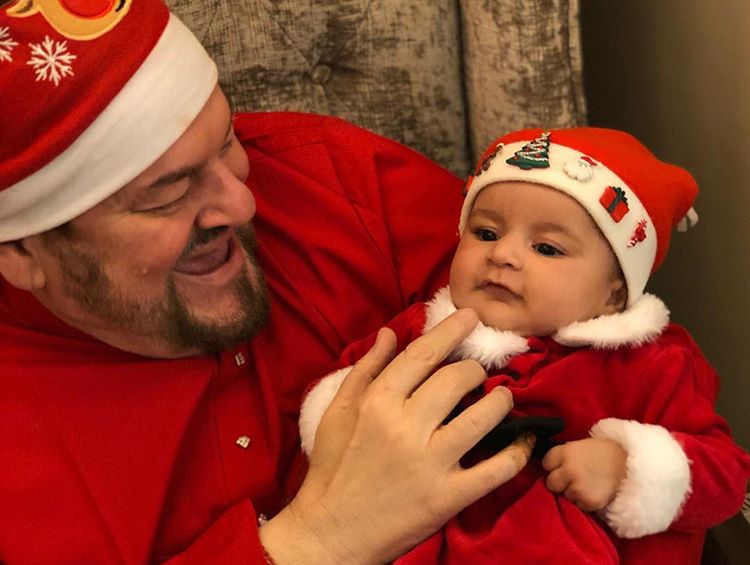 Nitin Mukesh and granddaughter Nurvi