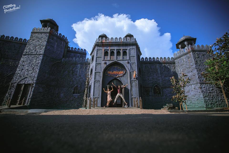 Super Fun Pre-Wedding Shoot Of Himanshu And Monika At Imagica