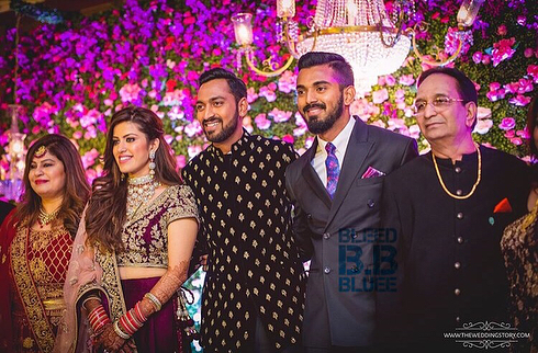 Krunal Pandya Pankhuri Sharma
