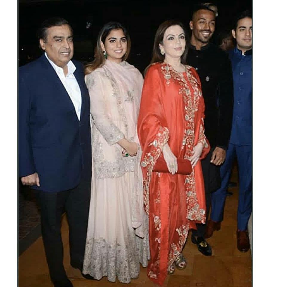 Krunal Pandya Pankhuri Sharma