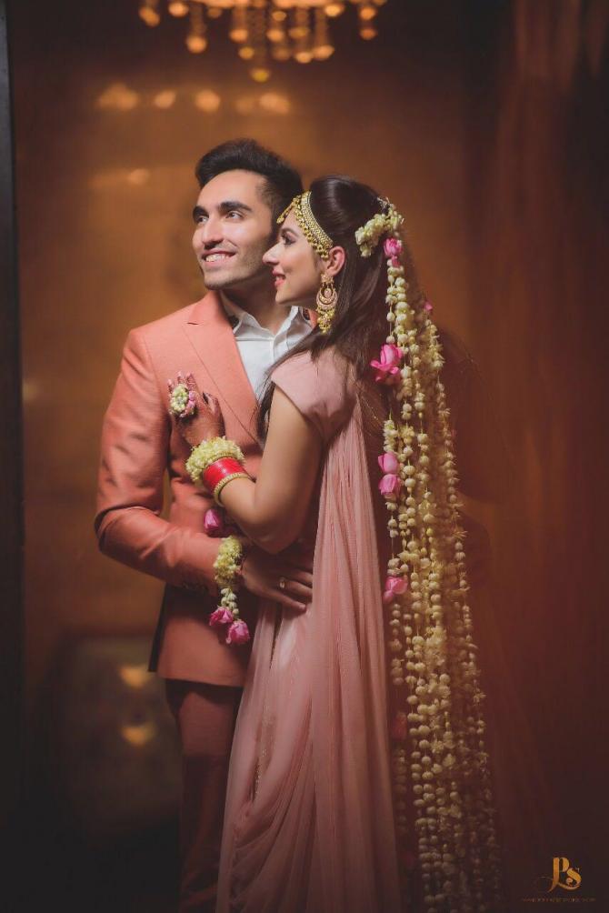 Unique Ways To Use Flower In Your Wedding Looks