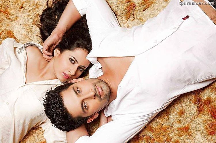 Ravi Dubey and Sargun Mehta