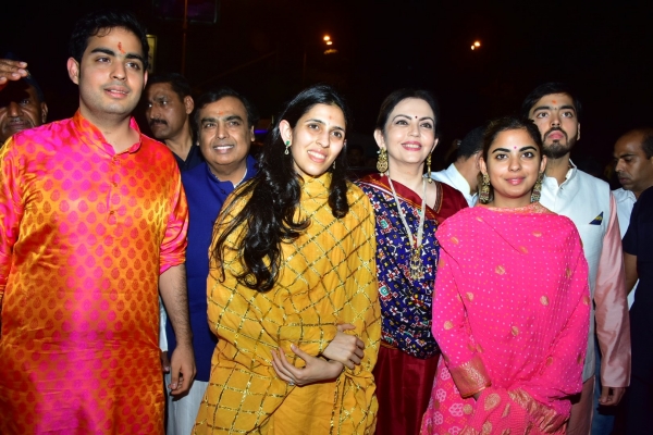 Ambani family at Sidhivinayak temple