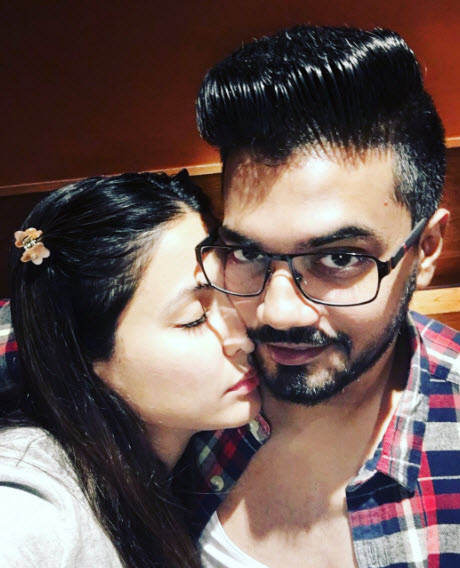 Hina-Rocky's Romantic Dance