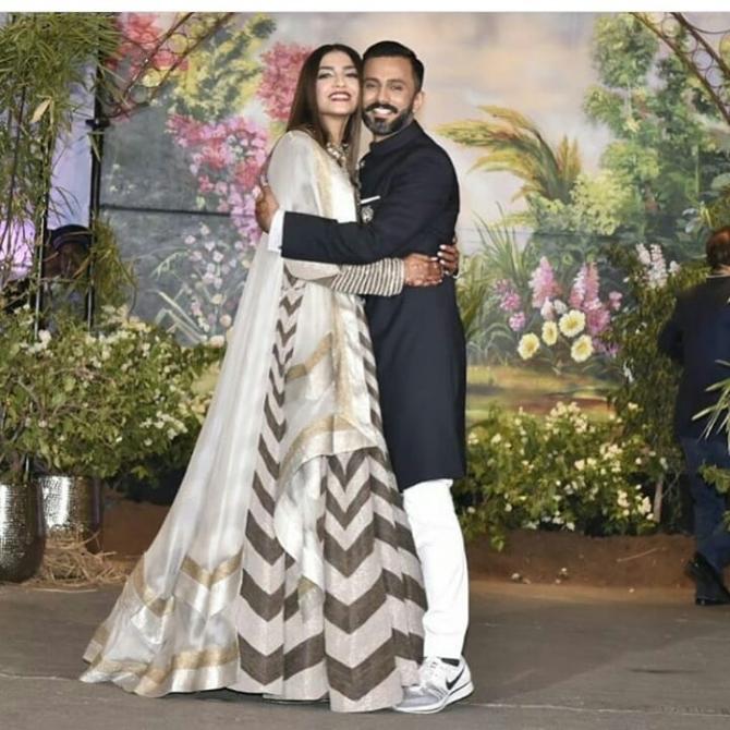 Sonam Kapoor and Anand Ahuja Reception Look