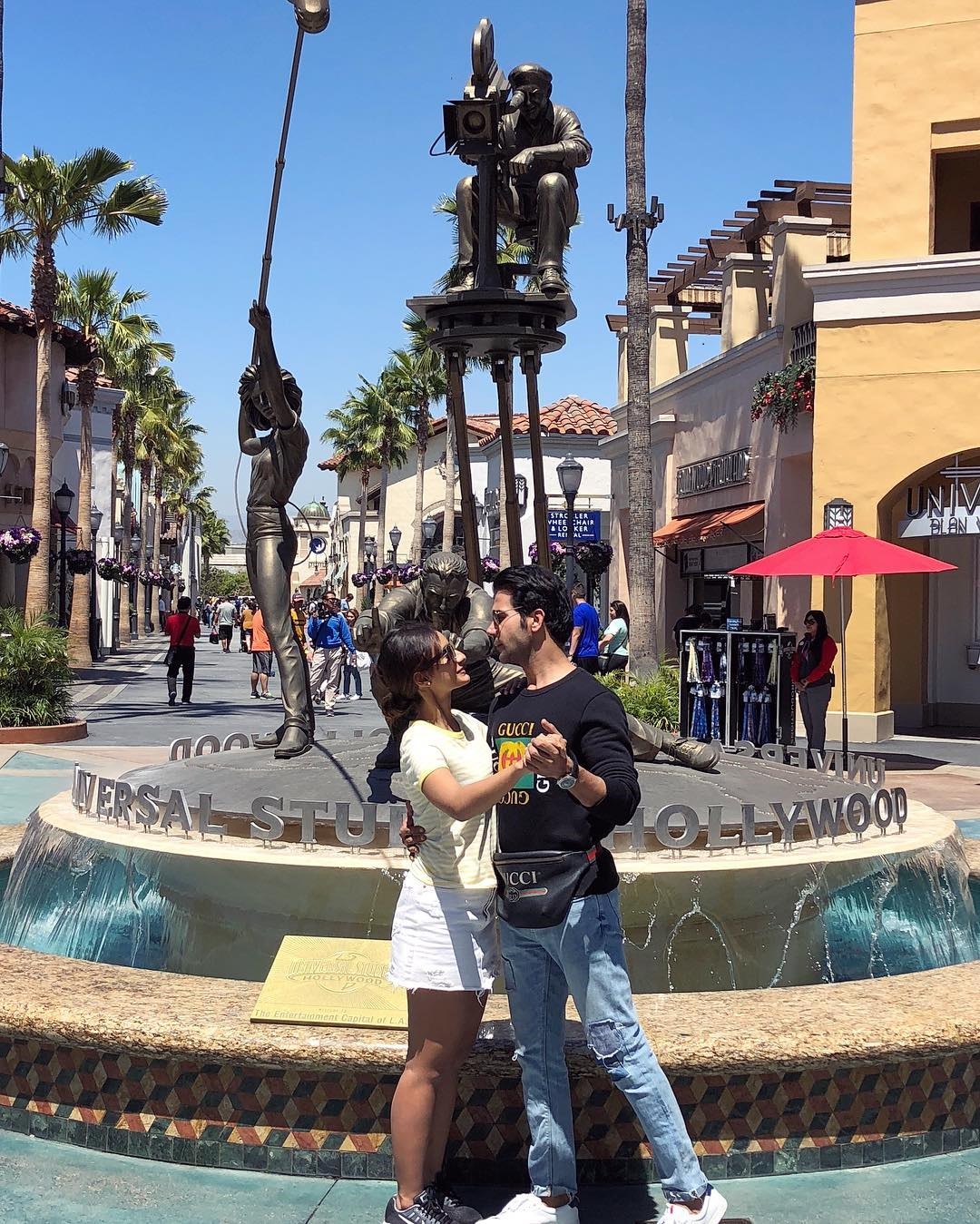 Raj Kummar Rao And Girlfriend Patralekha Romantic US Holiday