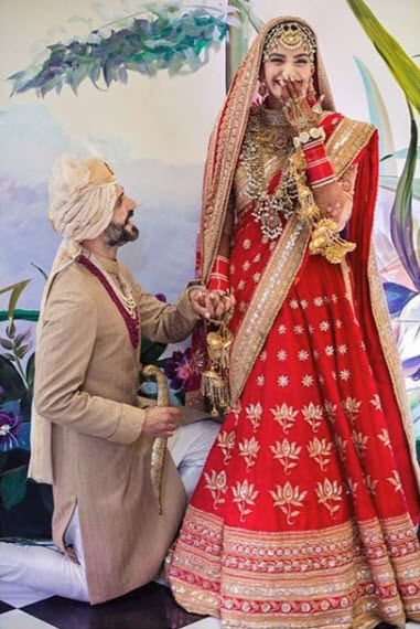 5 Famous Bollywood Brides Who Wore Stunning Jewellery At Their Wedding