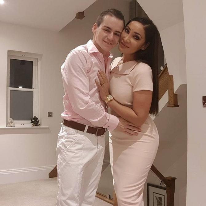 Sofia Hayat Sell Her Engagement Ring After Separation From Vlad Stanescu