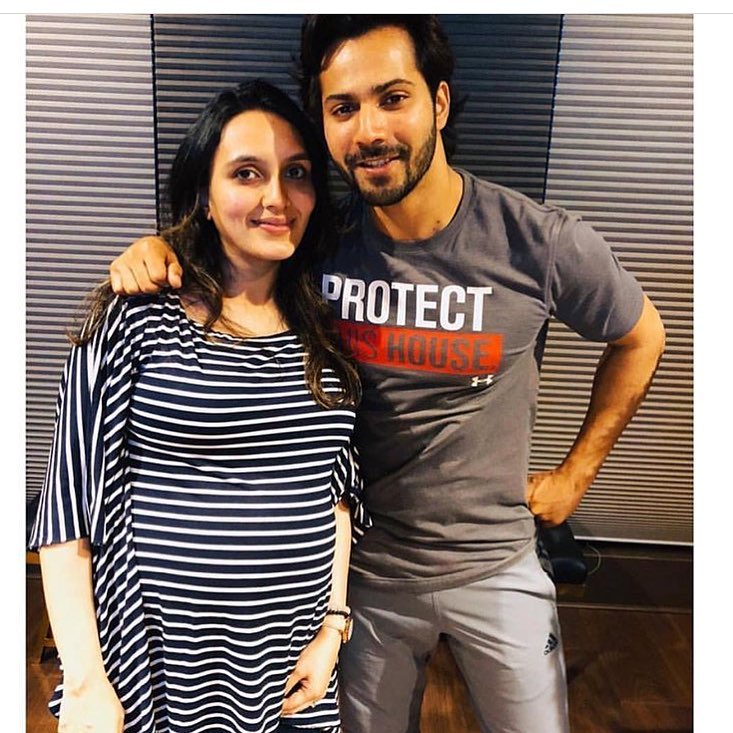 Rohit Dhawan And Jaanvi Desai Take Their Little Baby Girl Home