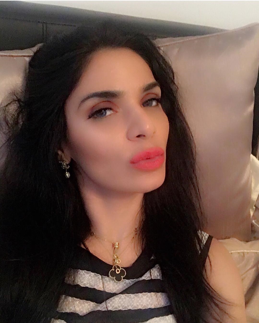 Armaan Kohli Begs Neeru Randhawa To Marry Him