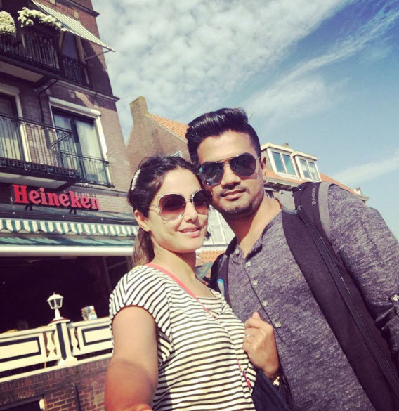 Hina Khan rocky in goa