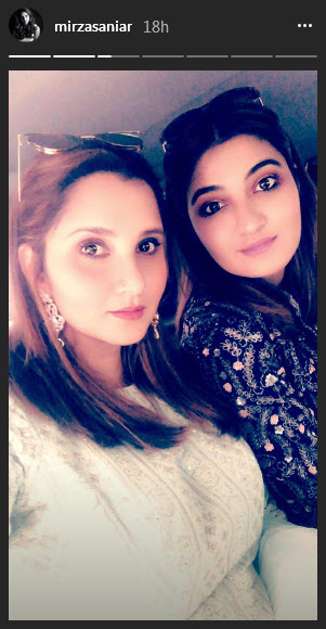 Sania Mirza And Girl Gang