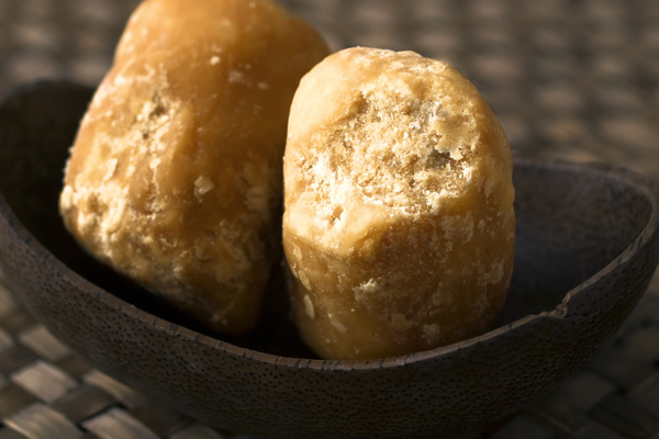 Beauty and health Benefits Of Jaggery