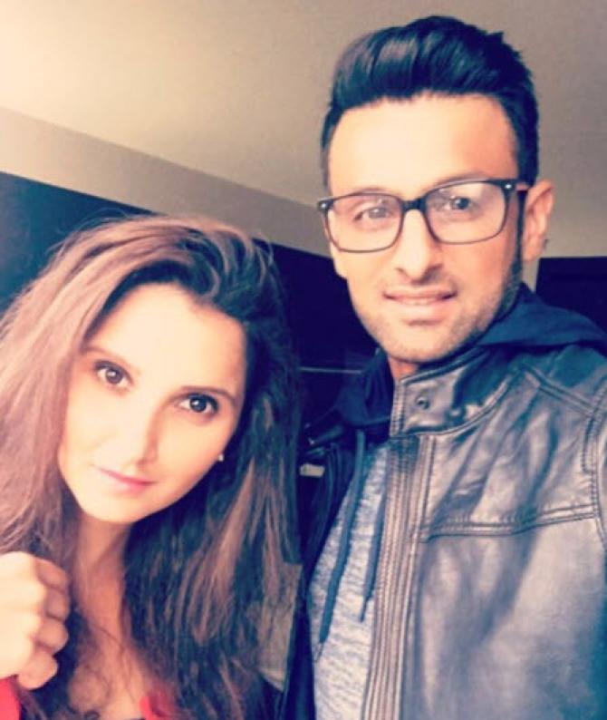 Sania mirza people pray boy