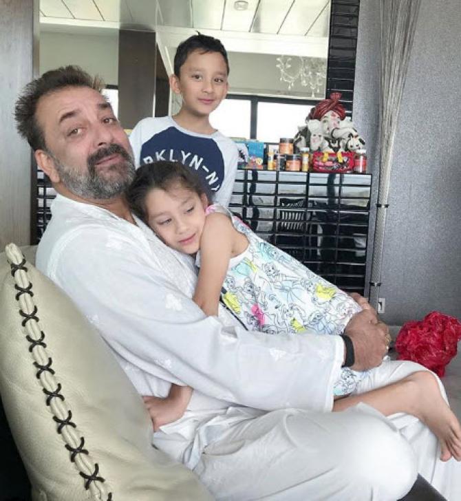 Maanayata Dutt Sings For Husband Sanjay Dutt On Her Birthday
