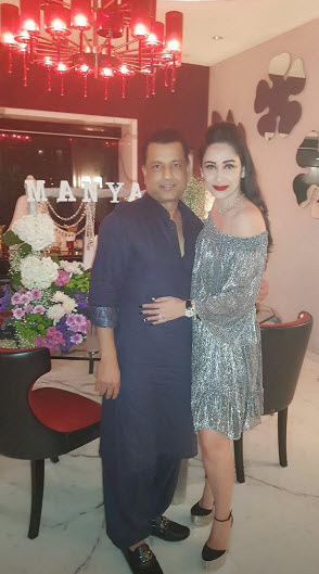 Maanayata celebrates birthday with family