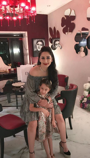 Maanayata celebrates birthday with family