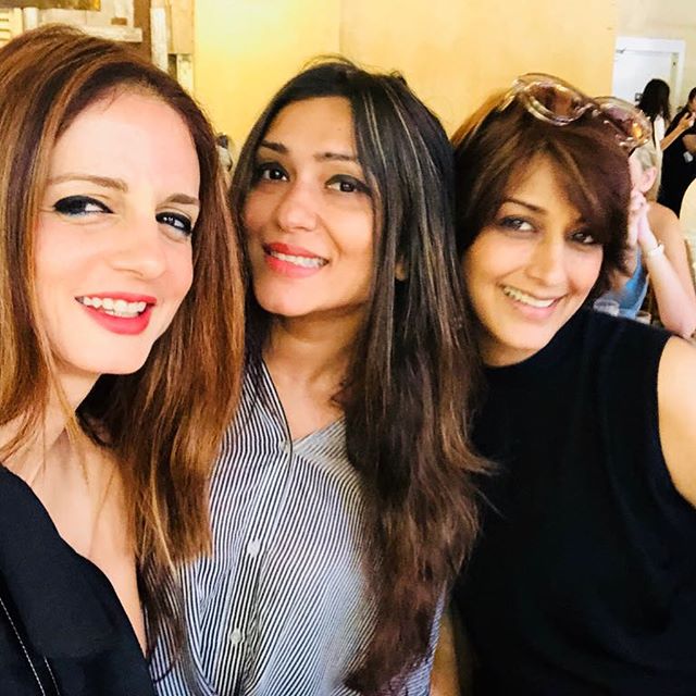 Pics From Sussanne Khan's Visit To Sonali Bendre
