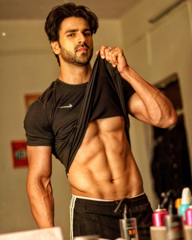 Vivek Dahiya