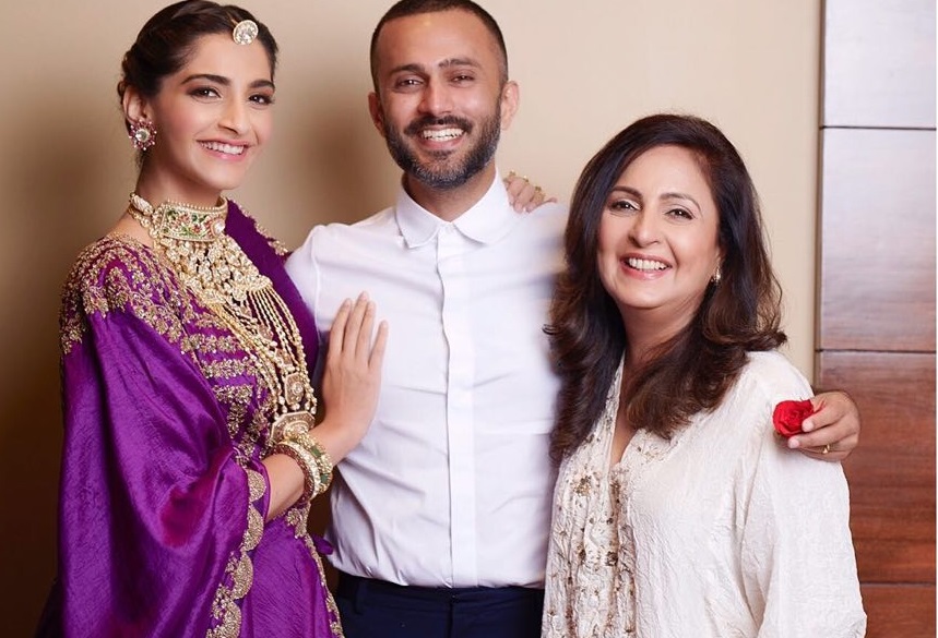 Anand Ahuja Would Not Let Go Of Wifey Sonam Kapoor Dupatta