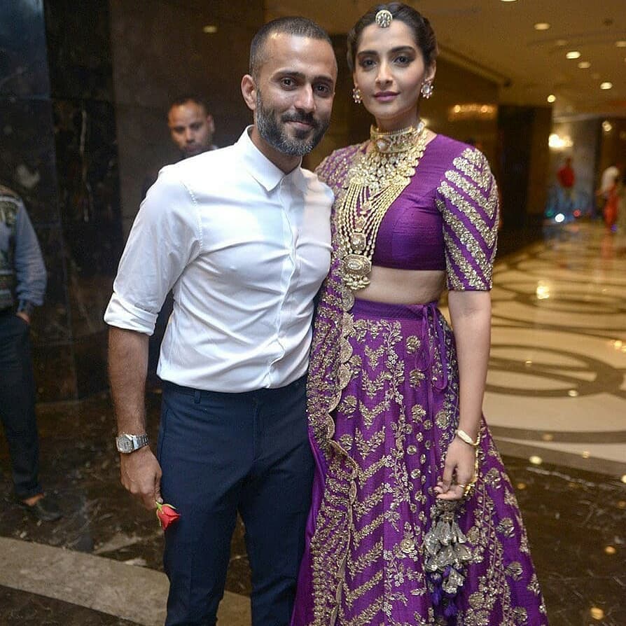 Anand Ahuja Would Not Let Go Of Wifey Sonam Kapoor Dupatta
