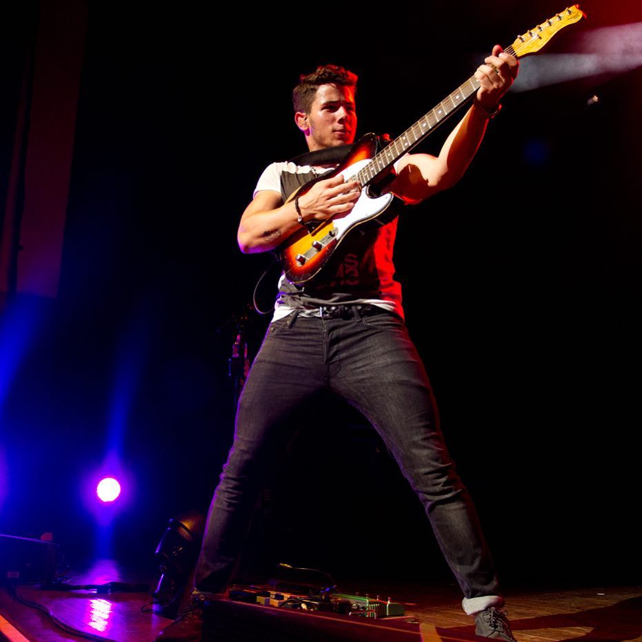 Parineeti Chopra Shares The First Family Picture With Nick Jonas