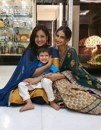 Palak and Shweta and Reyansh