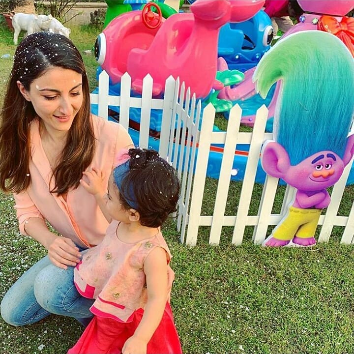 Soha Ali Khan and Inaaya Naumi Kemmu