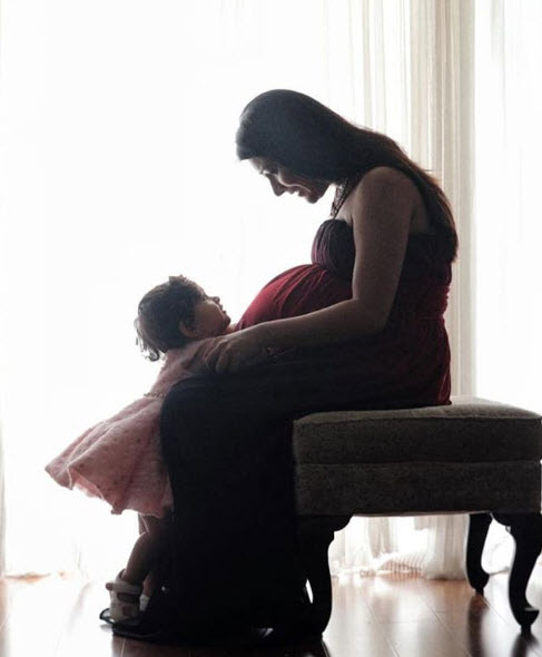 radhika pandit and ayra