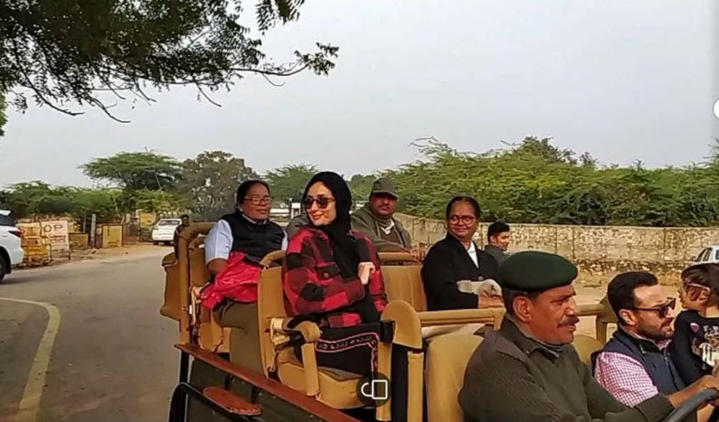 saif, kareena, sharmila, taimur