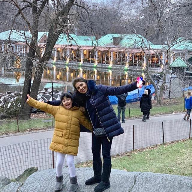 Neetu Kapoor with granddaughter, Samara
