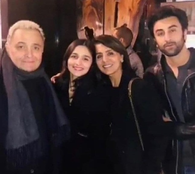 Rishi KapoorÃ¢â‚¬â„¢s family and Alia Bhatt