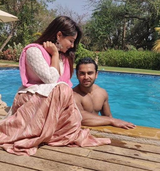 Dipika and Shoaib pool