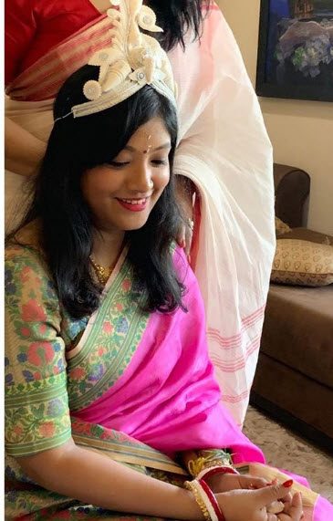 Bipashaââ¬â¢s sister, Vijayeta Nandimukh puja