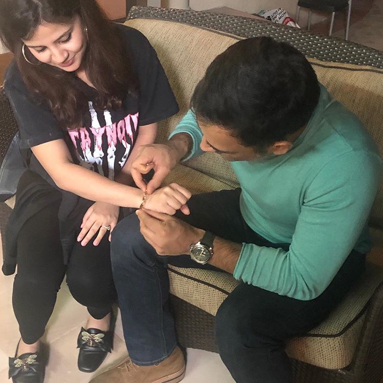 Mahendra Singh Dhoni and Sakshi Singh Dhoni