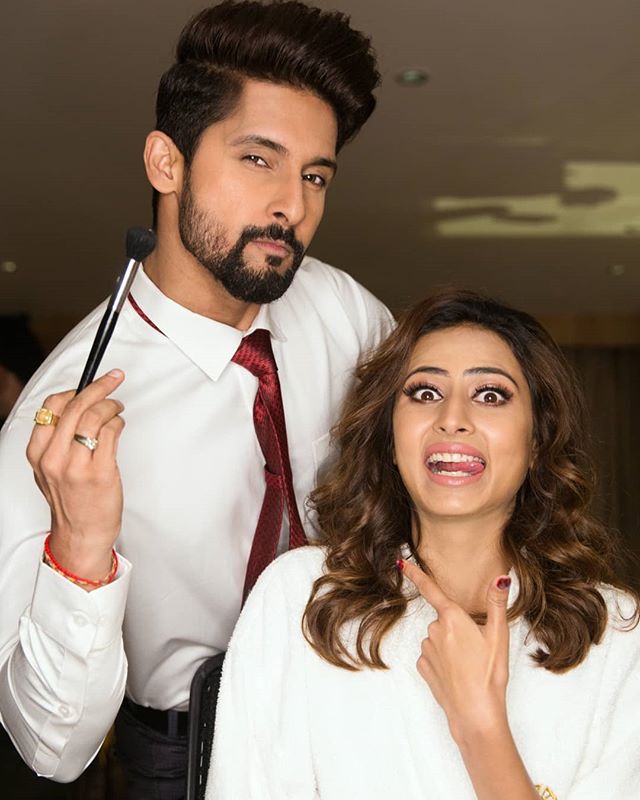 Ravi Dubey turns make-up artist for Sargun Mehta