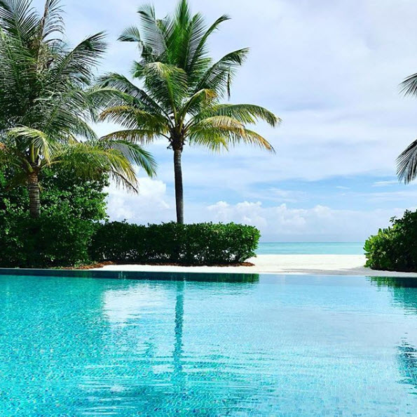 First Pictures Of Aishwarya Rai Bachchan, Abhishek Bachchan And Aaradhya Bachchan From Their Maldives Holiday