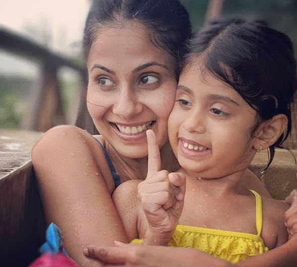 Chhavi Mittal with daughter Areeza