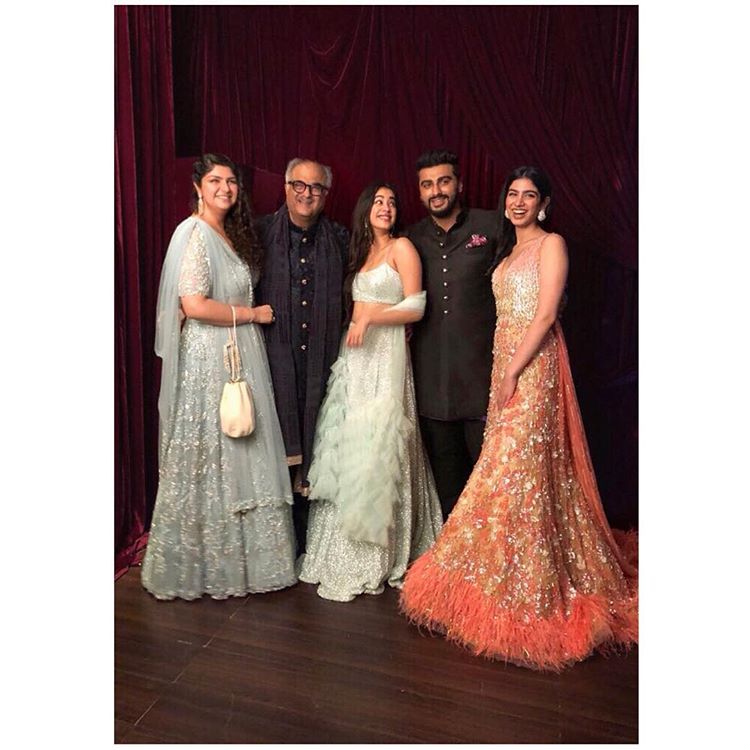 Janhvi Kapoor, Arjun Kapoor, Anshula Kapoor, Khushi Kapoor and Boney Kapoor
