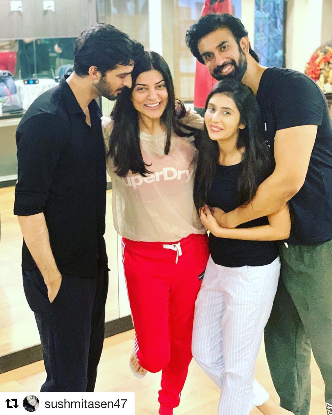 Charu Asopa with future sister-in-law, Sushmita Sen