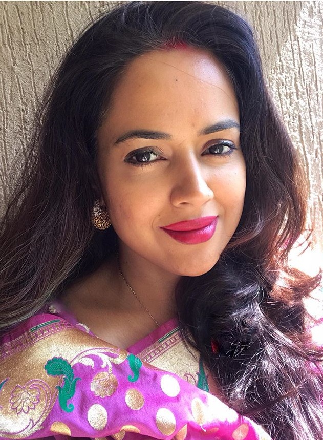 Sameera Reddy's sindoor look
