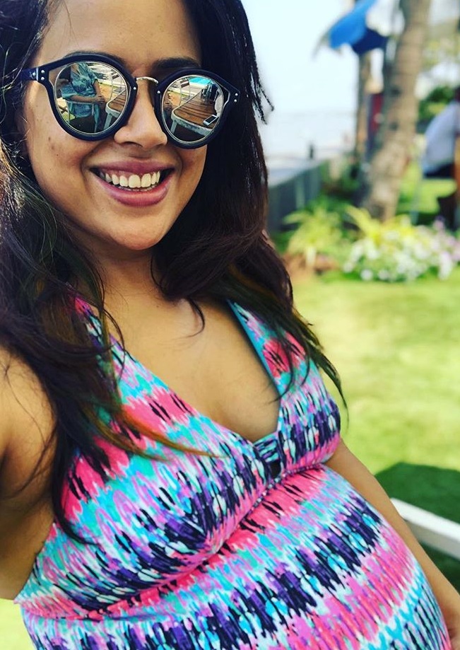 Sameera Reddy flaunting her baby bump