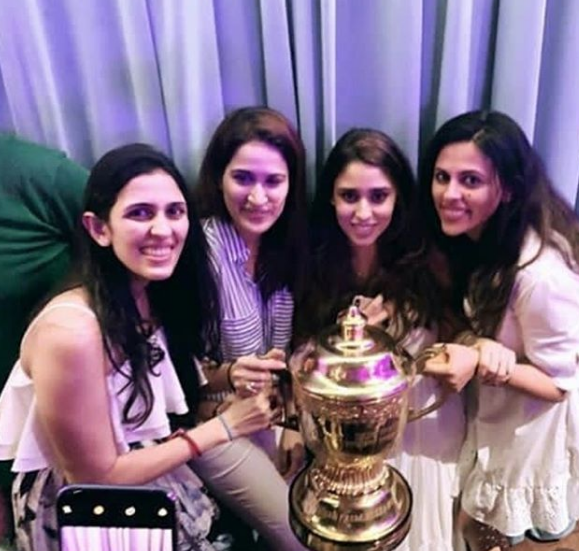 Mumbai Indian Missus