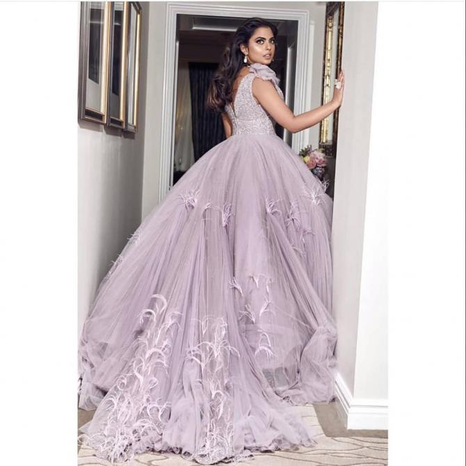 Isha Ambani Met Gala Designer Designed The Wedding Lehenga For This Bride